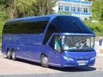 Neoplan Starliner von Buss-Linus Resor aus Schweden im Stadthafen Sassnitz.