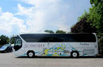 Neoplan Tourliner von Schneider Reisen aus Nieder�sterreich in Krems gesehen.
