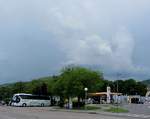 Neoplan Tourliner von Schneider Reisen aus Nieder�sterreich in Krems gesehen.