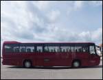Neoplan Transliner von G�strow-Club-Reisen aus Deutschland im Stadthafen Sassnitz.