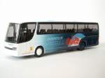 Reiseomnibus Setra S 315 HD der Entsorgungs- und Verkehrsbetriebe Wismar (EVB); mit Werbung f�r die HANSESTADT WISMAR, Epoche V [Modell: RIETZE 64131]