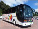 Setra 315 HDH vom Reiseb�ro Hock aus Deutschland im Stadthafen Sassnitz.