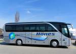 SETRA 411 HD von H�NES Reisen aus Deutschland am 8.4.2013 in Krems an der Donau.