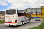 SETRA 417 GT-HD von KRAUTGARTNER Reisen aus Linz/�sterreich am 14.4.2013 in Krems gesehen.