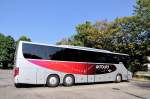 SETRA 416 GT-HD von LK-Tours/Frankreich am 20.7.2013 in Krems gesehen.