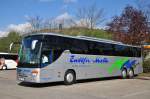 Setra 417 GT-HD von Zw�lfer Reisen aus �sterreich am 18.4.2015 in Krems.