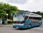 Setra 415 HD von Oberm�hlviertler Reisen aus �sterreich im Juni 2015 in Krems gesehen.