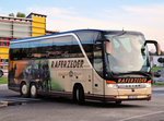 Setra 415 HDH von Raferzeder Reisen aus �sterreich in Krems gesehen.