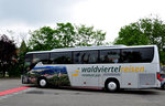 Setra 415 GT-HD von Waldviertel Reisen/Nieder�sterreich in Krems gesehen.