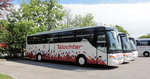 Im Vordergrund ein Setra 415 GT- HD von Wachter Reisen aus Nieder�sterreich in Krems gesehen.