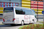 Setra 411 HD von Weinland Reisen aus �sterreich in Krems gesehen.