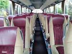 Gediegene Ledersitze im Setra 416 HDH mit  �ppiger Sonderausstattung  vom Reisebusunternehmer GSCHWEDNER aus Ober�sterreich in Krems.