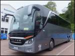 Setra 516 HDH Vorf�hrwagen aus Deutschland im Stadthafen Sassnitz.