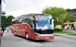 Setra 515 HD aus Polen am 16.August 2014 in Krems gesehen.