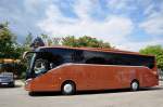 Setra 515 HD (f�r Kuoni unterwegs)aus Polen im Juni 2015 in Krems.