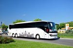 Setra 517 HD von Zw�lfer Reisen aus Nieder�sterreich in Krems gesehen.
