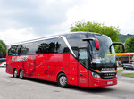 Setra 516 HDH von Neubauer Reisen aus �sterreich in Krems gesehen.