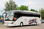 Setra 515 HD von Zw�lfer Reisen aus Nieder�sterreich in Krems gesehen.