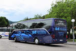 Setra 515 HD von GfB Reisen aus der BRD in Krems gesehen.
