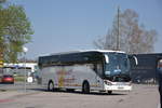Setra 515 HD von Weihrauch Uhlendorff Reisen aus der BRD in Krems.