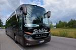Setra 517 HDH von SCH�FER Reisen aus der BRD 06/2017 in Krems.