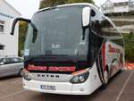 Setra 515 HD von Strier Reisen aus Deutschland im Stadthafen Sassnitz.
