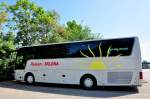 VAN HOOL T911 ALICRON von SKLONA Reisen aus �sterreich am 23.6.2013 in Krems gesehen.