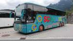 VAN HOOL T916 von SCHNABEL-Touristik, steht abfahrbereit auf dem Busplatz am K�nigsee im Juli 2015