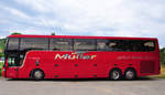 Van Hool T917 Altano von M�ller Reisen aus der BRD in Krems gesehen.