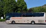 Van Hool T915 Alicron von Richard Brandstetter Reisen aus �sterreich 06/2017 in Krems.