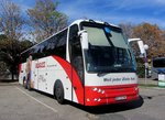 VDL Berkhof mit Hebeb�hne f�r Behinderte Menschen von Blaguss Reisen aus Wien in Krems gesehen.