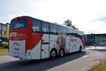 VDL Berkhof mit Hebeb�hne f�r Menschen mit Behinderung von Blaguss Reisen aus Wien.