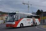VDL Berkhof mit Hebeb�hne (Rolli Tours) von Blaguss Reisen aus Wien 05/2017 in Krems.