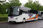 F�r das schweizer Unternehmen Eurobus war am 12.6.2012 dieser Scania  Reisebus in der norwegischen Hauptstadt Oslo unterwegs.
