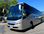Volvo 9700 von Zw�lfer Reisen aus Melk/Wachau/Nieder�sterreich in Krems gesehen.