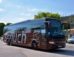 Volvo 9700 von Schuch Reisen aus �sterreich in Krems.