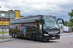Volvo 9900 von SCHWARZ Reisen aus �sterreich in Krems.