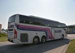 Volvo 9900 von Allmer Reisen aus �sterreich im Mai 2018 in Krems.