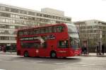Bus 19745 der Linie 53  von Stagecoach f�hrt am 20.3.