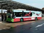 Stadtbus der �WAG AG steht am Busbahnhof in Fulda, September 2012