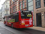 Heckpartie eines Mercedes Benz Citaro mit Werbung f�r Radio B2 des Nahverkehr Schwerin GmbH den Marienplatz.