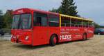MB O 305 von HUXX aus Lauterbach, Bj. 1981, 200 PS, 35 Sitzpl�tze, gesehen bei der Oldtimerausstellung in Uttrichshausen, 07-2019. Der Bus hat fr�her bei der BVG in Berlin im Linienverkehr gedient.