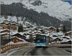 Ein Bus nach Albinen am Ortsausgang von Leukerbad.
