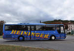 Neoplan N316 � von Heininger Reisen aus der BRD in Krems.
