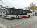 Setra S 415 business der Firma Franz Scharnagel aus Feuchtwangen steht vor dem Bahnhof Ansbach f�r den Verkehrsverbund Gro�raum N�rnberg am 02.