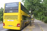 MAN Lion's City DD mit schwarzer Blende sowie Aufkleber in der Heckpartie (EEV) Betriebsnummer 3474 der BVG an der Endhaltestelle in Berlin Rudow am 02.