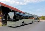 2 mal Postbus der �BB in Gr�nau/Ober�sterreich im August 2013,vorne ein TEMSA und hinten ein Mercedes.