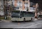 Ein neulackierter MERCEDES O 530 CITARO wartet auf die Abfahrt am Bahnhof Tamsweg.