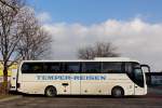 MAN LIONs COACH von TEMPER Reisen aus Nieder�sterreich am 20.12.2012 in Krems an der Donau.