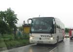 Foto bei Regen aus dem Auto, Mercedes Benz Tourismo von DUSOLD,in der Wachau/W�sendorf/Nieder�sterreich,2.6.2013.
